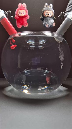 Injecting Labubu Colors Into Water… So Satisfying! (part1) #colormixing #labubu #colormixstuido | Nubrezeil