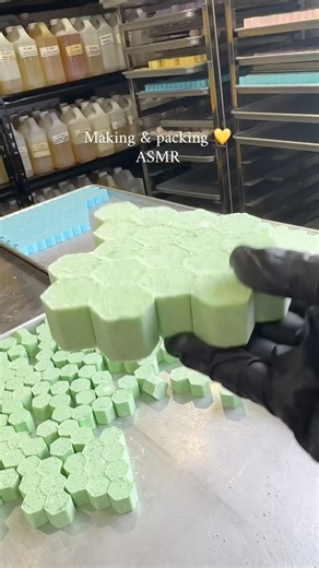 Making shower steamers from scratch 🍀 #fyssin #asmr