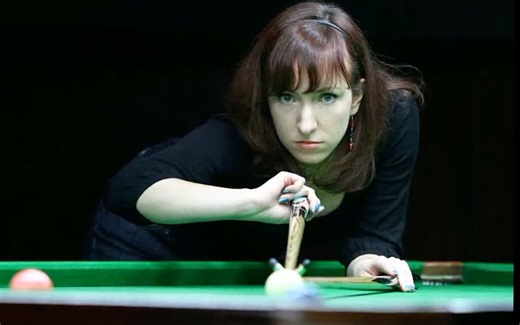 来自波兰的斯诺克女裁判“马尔戈扎塔·卡涅斯卡”（Malgorzata Kanieska）