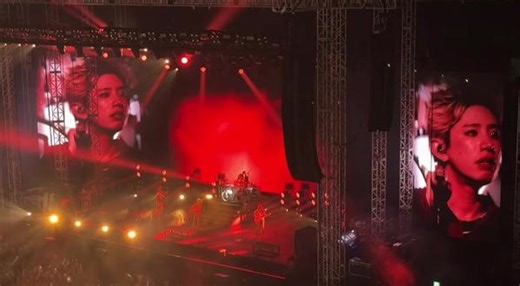 转载oor2.27韩国场 Tiny Pieces#转载 #ONEOKROCK #TinyPieces #韩国 #神级现场