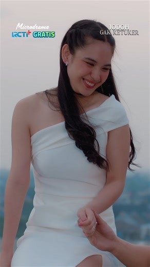 Awal pertemuan bikin jatuh hati, akhir cerita membawa janji suci💍 Streaming Gratis & Exclusive di @rctiplusofficial 👉🏻 rcti.plus/JodohGakKetuker #RCTIPlusSuperApp #MicrodramaGratis #MicrodramaJodohGakKetuker #JodohGakKetuker | RCTI Micro Drama