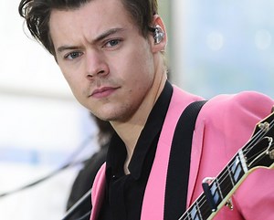 Harry Styles Sign Of The Times lyrics and meaning