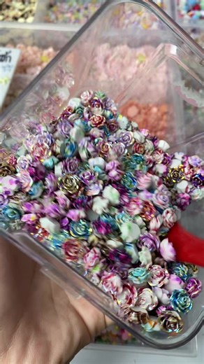 กุหลาบ 10 มิลมัดย้อมเฮโลแกม สีสวยสดใสมากเลย แม่🌺🌹🌸💕🪷#เล็บเจลอลังกาลปังไม่ไหว💅 #งานดีไอวาย #งานดีไอวายลายน่ารัก🥰🌼🌸🌺 #อะไหล่ติดกิ๊บ #เรซิ่นdiy