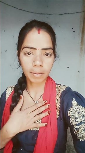 A disabled duckling helps his cat friend #duckrescue #cuteanimal #animalrescue