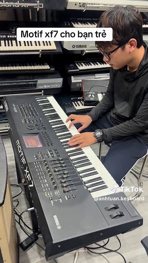 Yamaha Motif XF7: Đàn Chuyên Nghiệp Dành Cho Bạn Trẻ