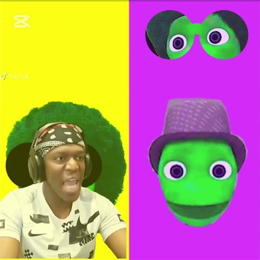 Dancing Green Alien Dance