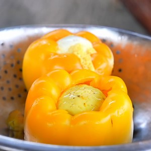 Yellow capsicum and prawn fish steamed recipe | unique way capsicum recipe | Indian tribe food