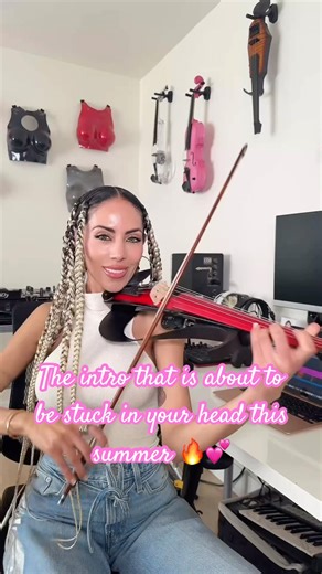 Caught myself replaying this part way too much 🥰 “By my side” out May 1st ✨ #housemusic #violin