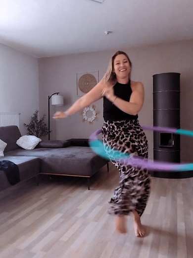Hula Hoop Fitness mit Zack – Gute Laune & Sport Motivation