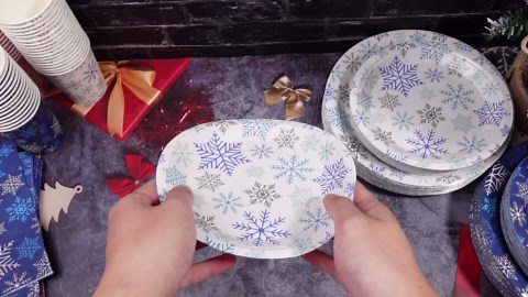 Asmodee Spot It! Super Pack Kids (2024 Refresh) Eco Big Box - Includes Animals and 1,2,3 Editions, Family Card Game Bundle for Quick Reflexes! Ages 6+, 2-8 Players, 10 Minute Playtime