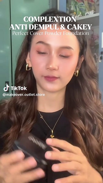 No ribet! Powder foundation Make Over coverage nya GONGG BNGT dan flawless bngt, Hasil nya bener bener real skin ‼️ #perfectcoverpowderfoundation #makeovercushion #makeovermastershade
