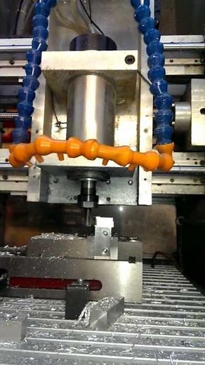 CNC Fräsmaschine Crash