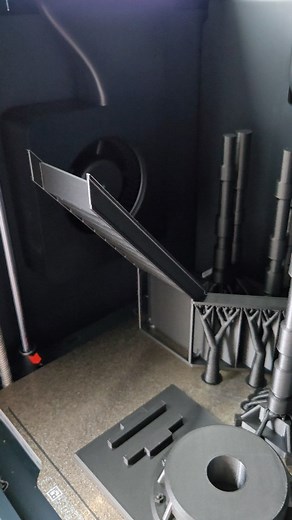 Testing the overhang and bridging capabilities of the P1S. It did a good job. Not perfect on the bridging but sufficient. Test printing the parts for a TIE hangar stand for studio scale (1/24) TIE fighters and Interceptors. STL files for 3D printing coming soon on Patreon. | Nerd Maker | Facebook