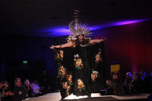 Fashion show puts on region’s many threads