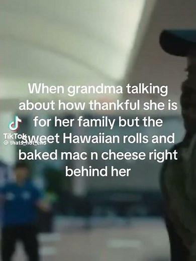 Paper Boi Gets Cornered By Fan During Mall Shooting 😂 | Atlanta FX