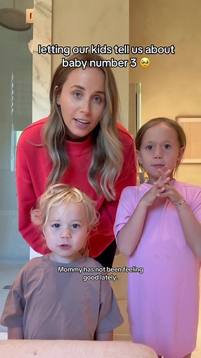 Letting our kids tell us that baby number 3 is on the way 🥹🤍 memories I’ll cherish forever. Seeing how excited Ella is just makes my heart burst-that might change if it’s another boy tho 😂 Nash kind of gets it and tells me I need to go to the doctor when I’m hugging the toilet haha. We decided to wait and tell Ella until I had my second ultrasound since we have a long history of losses. It was so hard to keep from her but it’s so fun to celebrate with her now. I love this season so much!!