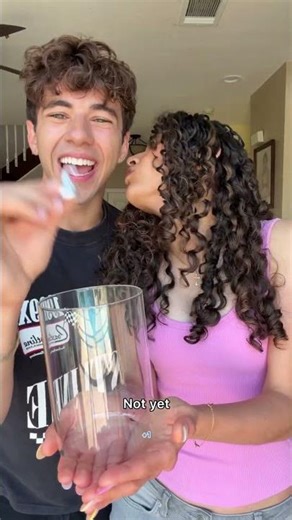 1 SUBSCRIBER = 1 KISS 💋