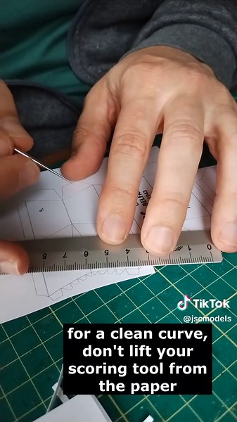 Perfect Curve Scoring Tabs for Papercraft Models
