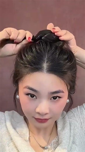 Easy Claw Clip Bun Hairstyle ✨ | Quick Elegant Messy Bun Tutorial