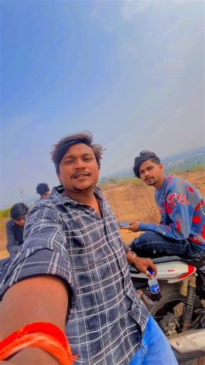 Maa Ashapura Studio Pitol on Instagram: "Gj 20 vali bus 🚌 #jeliyabhuriya #trendingreel #jhabuakemodel #trendingaudio"