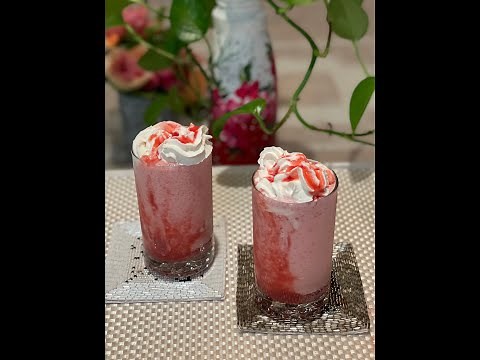 How to make Strawberries and cream frappe (Starbucks Inspired) |Strawberry n cream Frappuccino