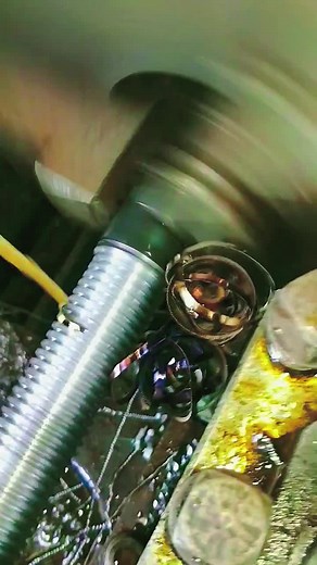 Metal Rod Manipulation in Industrial Machinery