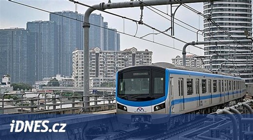 Selfie a jásot. V Ho Či Minově Městě otevřeli první linku metra - iDNES.cz