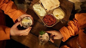 Ce nouveau bar à cocktail immersif vous entraîne au cœur d’une prison