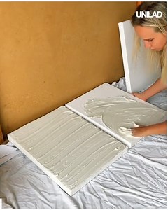 Watching these intricate swirl paintings come to life is seriously hypnotic 🌀 | GOODLAD