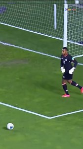 Worst goal keeper mistakes 😯 | Simplesports