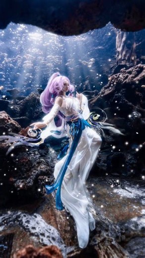 Tôi đã xuống nước để chụp tổ nãi Thần Vô Nguyệt siêu xinh đẹp!! Xin lỗi mọi người vì lens lên màu không rõ #cosplay #cos #onmyoji #reels #viral #xh | Sora Cosplay