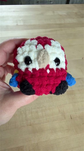 Day 5 of crocheting 50 birds in 50 days! #crochet #crochetpattern #crochetchallenge #crochetbirds