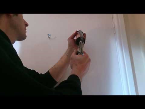 How too easily fix a robe hook too a hollow door