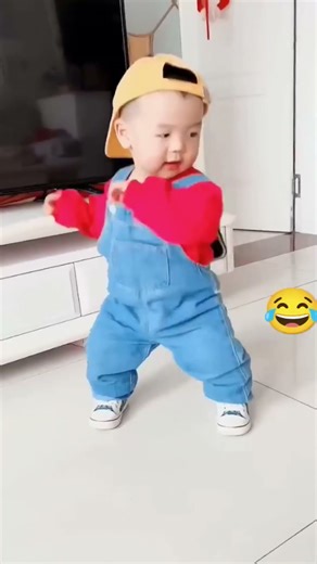 When a Baby Tries to Walk for the First Time 😍 #funny #cutebabies #babyshorts #cute #cutekids