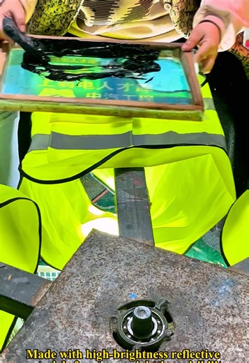 High Visibility Workwear: Safety Vest Solutions