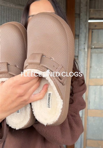 the perfect clogs for this time of year, they’re so much easier to keep clean and my feet instantly feel warmer!! @Cushionaire #cushionaire #clogs #fleecelinedclogs #womensclogs #winterclogs