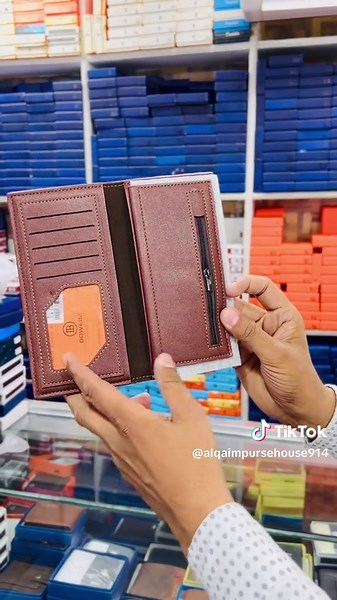 Explore Al Qaim Purse House: Quality Men's Wallets