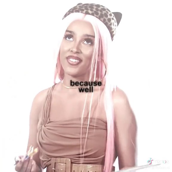 The Allure of Fake Beauty in Doja Cat Edits