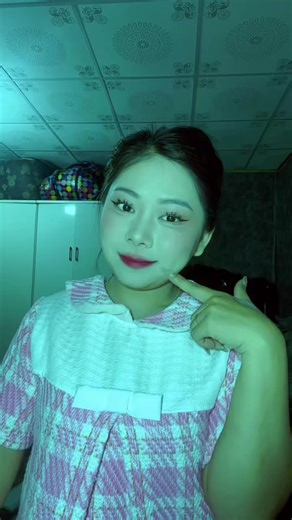 Biến Hình: Xu Hướng TikTok Hiện Nay