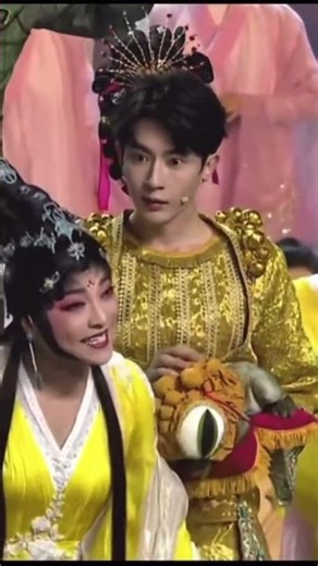 生命要尊重和保护，在中国只是喊喊，实际行动是一旦普通人与权贵或相关的人利益碰撞，整个政府和法律体系就是站在权贵相关一面，法律马上失效！警察再也不是叔叔！于朦胧事件被我们看到，没看到和藏着的无法想象！