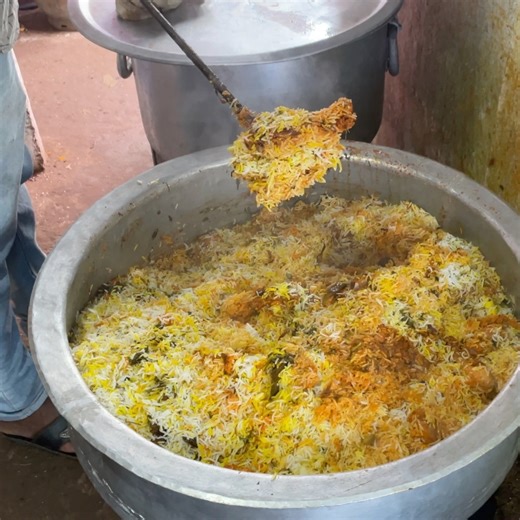 489K views · 10K reactions | Streetside Chicken Biryani  | Plate Meal | Facebook