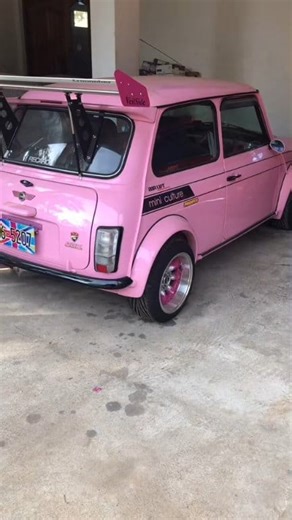 Remote start - Mini pinky 🩷 #classiccar #classicmini #mini #minicooper #fblifestyle #pink | Mini Cooper Club