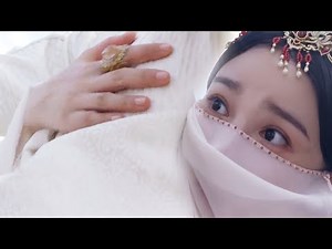 A girl pretended to be a man for many years, but someone accidentally touched her breasts