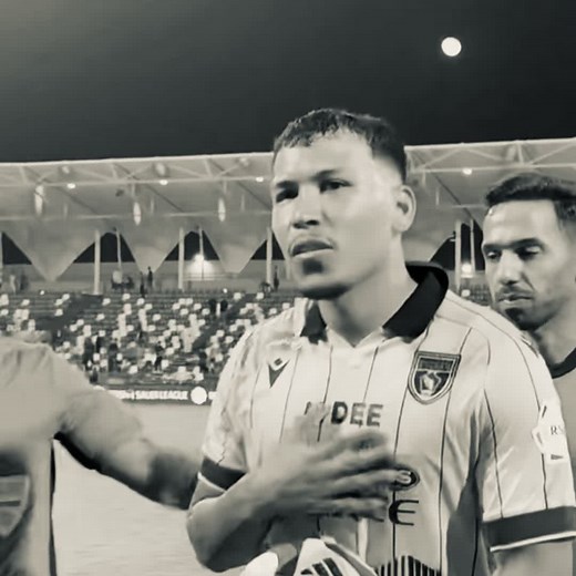 عتب عشاق ورب البيت 💛💛 #روجر #RogerMartnez