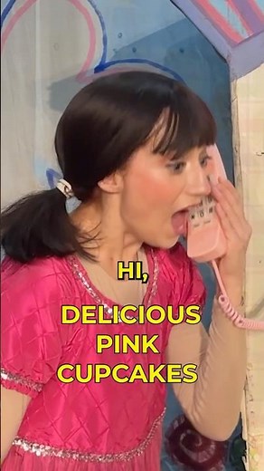 Ring, ring! 📞 Pinkalicious has exciting news!