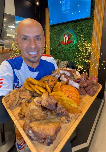El Corillo tiene que visitar @PR en St.Cloud un restaurante que tiene Comida Boricua TOTALMENTE Diferente y siempre está innovando. Todo es SÚPER DELICIOSO. Visítalos PR En SAINT CLOUD 📍4713 Old Canoe Creek Rd, St Cloud, FL 34769 #stcloudflorida #kissimmeeflorida #quehacerenorlando #comidaboricua #comidapuertorriqueña