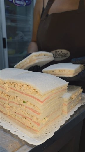 La Fontana | Fiambreria on Instagram: "Enero, calor, ganas de bajar un cambio… pero en La Fontana no aflojamos 💪 Seguimos abiertos para salvarte el antojo: 🕙 Lunes a sábados: 10 a 14 y 18 a 22 🕙 Domingos: 10 a 14 No pierdas la oportunidad de pasar por los sandwiches de miga más ricos de Juana Koslay o encargar la picada ideal. Tip infalible: una cerveza o un vinito para disfrutar las noches de verano como se merecen. Vos ponés las ganas, nosotros nos encargamos del resto 😉 ¡Te esperamos!"