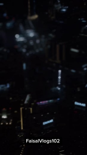 24K views · 1.2K reactions | Night View Downtown Dubai 朗 #dubai #downtowndubai #faisalvlogs102 #reelkarofeelkaro #foryoupageシ #exploremore #explorerpage #likeforlikes #Real #trend | FaisalVlogs102 | Facebook