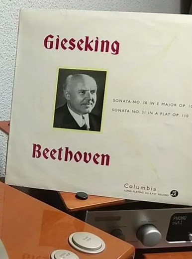 Beethoven - Piano Sonata No. 31 / Walter Gieseking