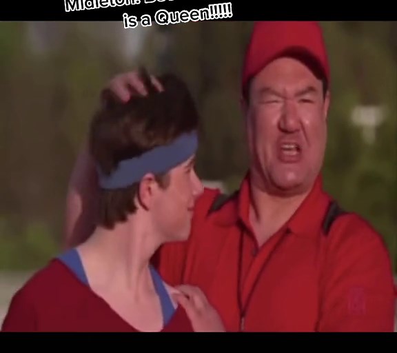 I love this!!! The Sass and the ease coming from Kurt is absolutely amazing!!! #foryoupage #gleeclub #glee #gleek #chriscolfer #kurthummel